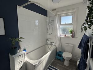 Photo 16- click for photo gallery